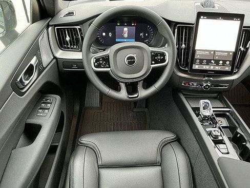 New 2026 Volvo XC60 B5 Ultra w/ Climate Package AWD/4WD image 5