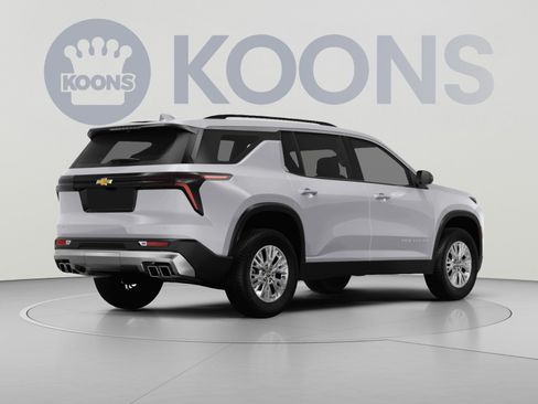 Used 2025 Chevrolet Traverse LT AWD/4WD image 4