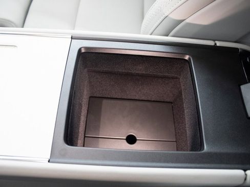 New 2025 Volvo EX90 Ultra image 23