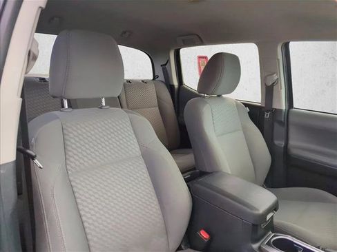 Used 2022 Toyota Tacoma SR5 RWD image 26
