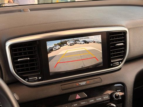 Used 2021 Kia Sportage EX FWD image 36
