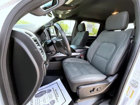 Used 2020 RAM 1500 Big Horn AWD/4WD image 11