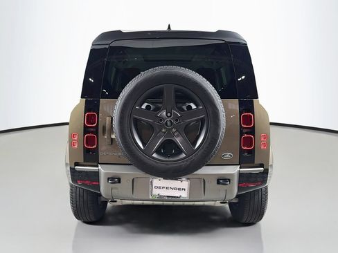 Certified 2023 Land Rover Defender 110 X-Dynamic SE AWD/4WD image 6