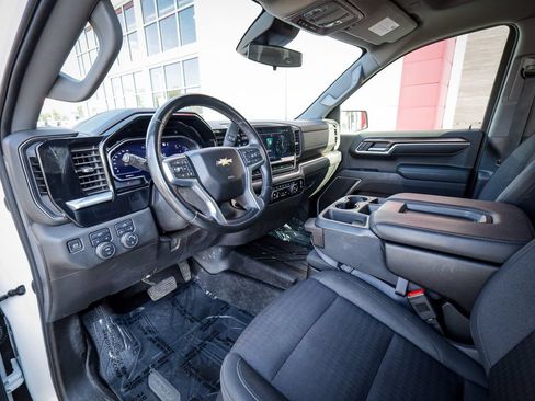 Used 2023 Chevrolet Silverado 1500 LT w/ Protection Package AWD/4WD image 12