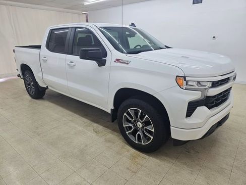 Used 2022 Chevrolet Silverado 1500 RST AWD/4WD image 15