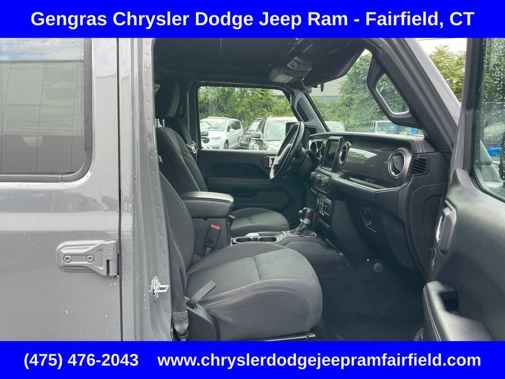 Used 2018 Jeep Wrangler Unlimited Sahara AWD/4WD image 20