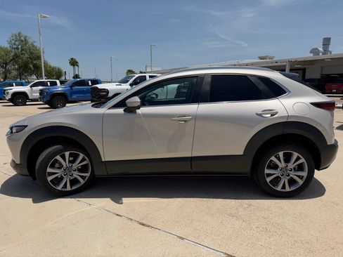 Used 2024 MAZDA CX-30 AWD 2.5 S w/ Preferred Package image 4