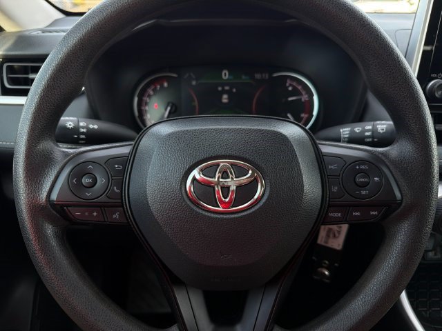 Certified 2025 Toyota RAV4 LE FWD image 23