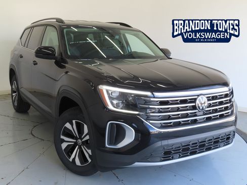 New 2026 Volkswagen Atlas SE FWD image 1