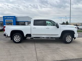 Certified 2024 Chevrolet Silverado 2500 High Country w/ High Country Premium Package AWD/4WD video 2