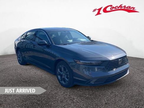 Used 2023 Honda Accord EX image 1