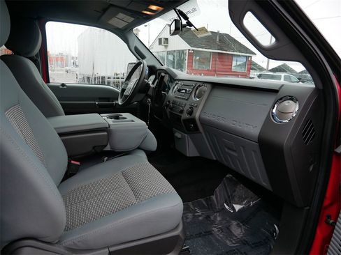Used 2012 Ford F250 XLT w/ XLT Premium Pkg image 8