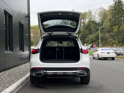 Used 2025 Mercedes-Benz GLC 300 4MATIC image 62