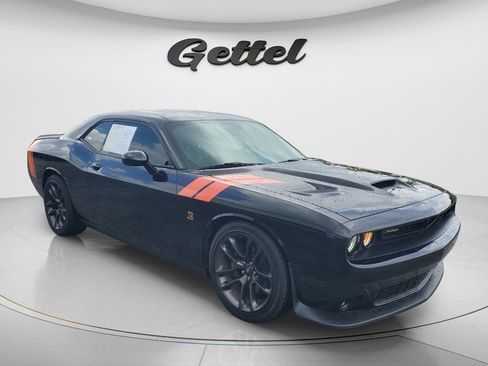 Used 2022 Dodge Challenger R/T Scat Pack w/ Plus Package RWD image 3