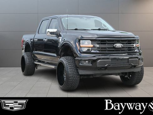 Used 2025 Ford F150 XLT w/ Equipment Group 301A Standard AWD/4WD image 4