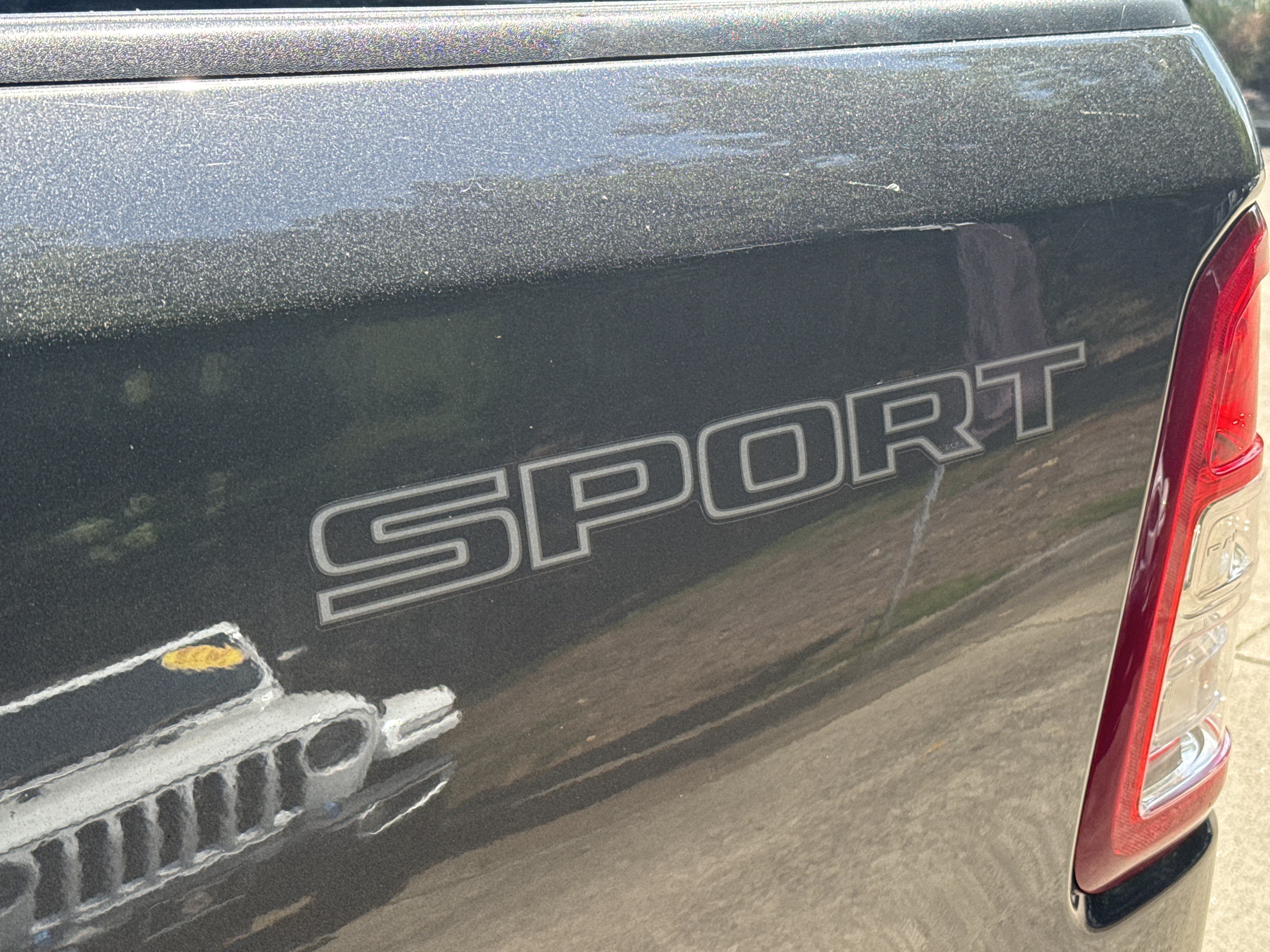 Used 2021 RAM 1500 Big Horn RWD image 17