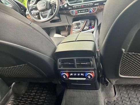 Used 2017 Audi Q7 3.0T Prestige image 33