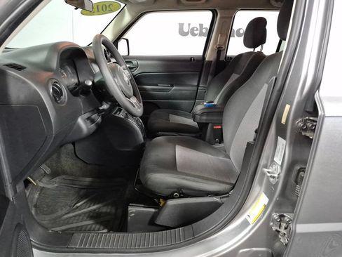 Used 2015 Jeep Patriot Sport w/ Power Value Group FWD image 9