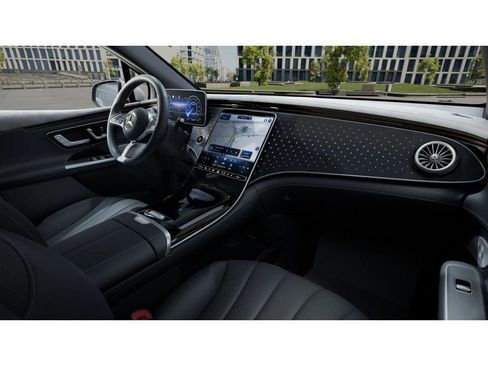 New 2026 Mercedes-Benz EQE 320 4MATIC SUV image 6