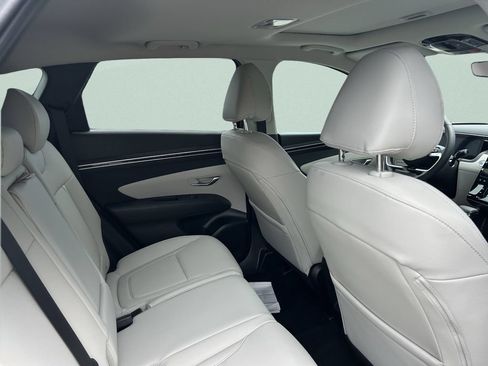 Certified 2024 Hyundai Tucson SEL w/ Convenience Package FWD image 22