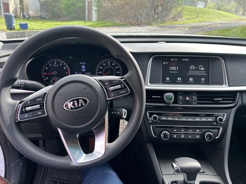 Used 2019 Kia Optima LX image 15