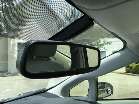 Used 2014 Toyota Prius Four FWD image 27