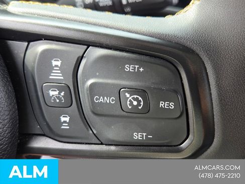 Used 2025 Jeep Wrangler Unlimited Sport AWD/4WD image 24