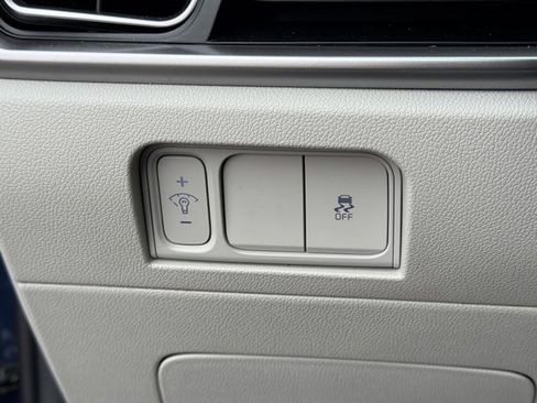 Used 2025 Kia Sorento S image 25