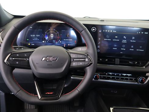 New 2026 Chevrolet Equinox RS w/ LPO, Floor Liner Package image 23