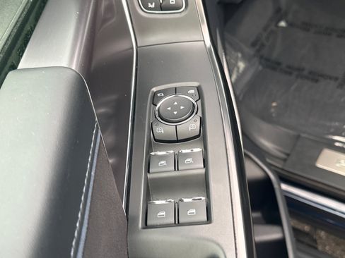Used 2024 Ford F150 Platinum w/ Equipment Group 702A High AWD/4WD image 29