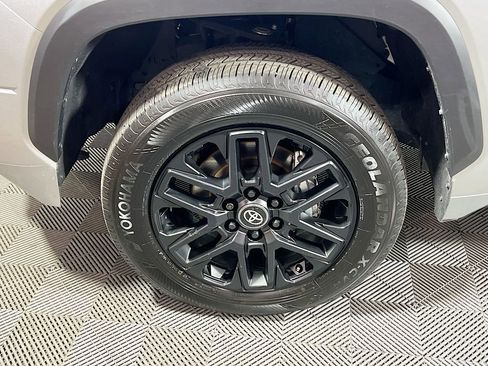 Certified 2025 Toyota Tundra Limited AWD/4WD image 28