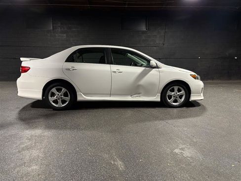 Used 2012 Toyota Corolla S image 5