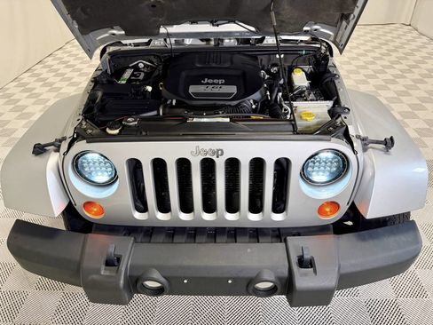 Used 2012 Jeep Wrangler Unlimited Sahara w/ Dual Top Group image 34