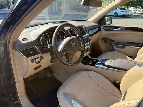 Used 2013 Mercedes-Benz GL 450 4MATIC image 10