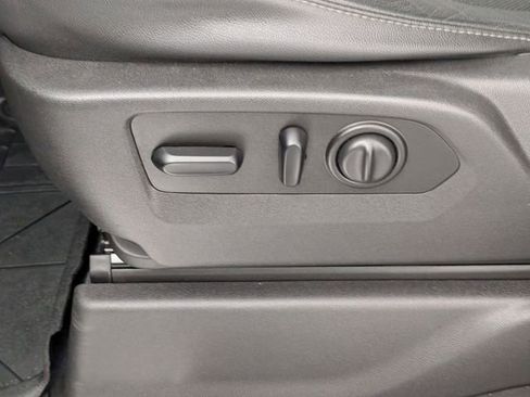 Used 2019 Chevrolet Silverado 1500 LTZ w/ LTZ Plus Package AWD/4WD image 13
