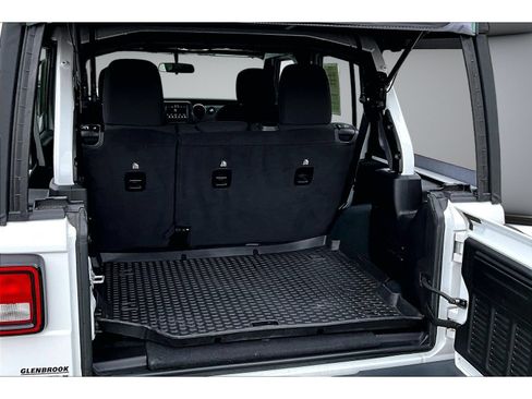 Certified 2022 Jeep Wrangler Unlimited Sport AWD/4WD image 40