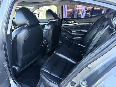 Used 2016 Nissan Maxima 3.5 SL FWD image 17
