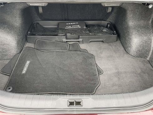 Used 2025 Nissan Altima 2.5 SL image 11