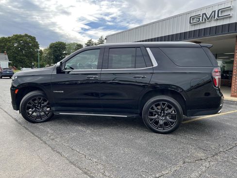 Used 2023 Chevrolet Tahoe Premier AWD/4WD image 9