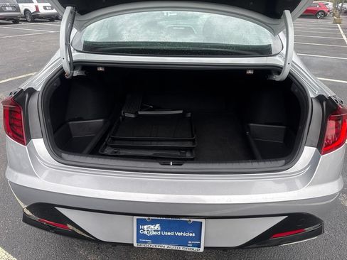 Certified 2023 Hyundai Sonata SEL w/ Convenience Package FWD image 9