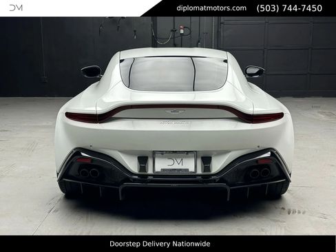 Used 2020 Aston Martin V8 Vantage Coupe image 5