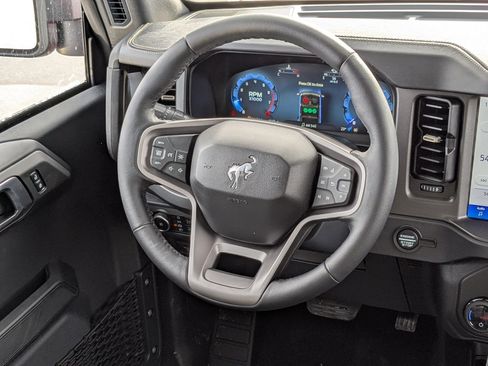New 2025 Ford Bronco Badlands image 17