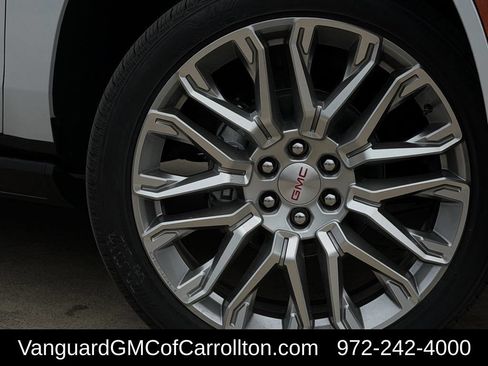 New 2026 GMC Yukon XL Denali w/ Denali Reserve Package AWD/4WD image 13