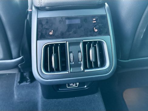 Certified 2024 Maserati Grecale GT image 20