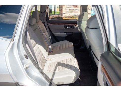 Used 2017 Honda CR-V EX image 19