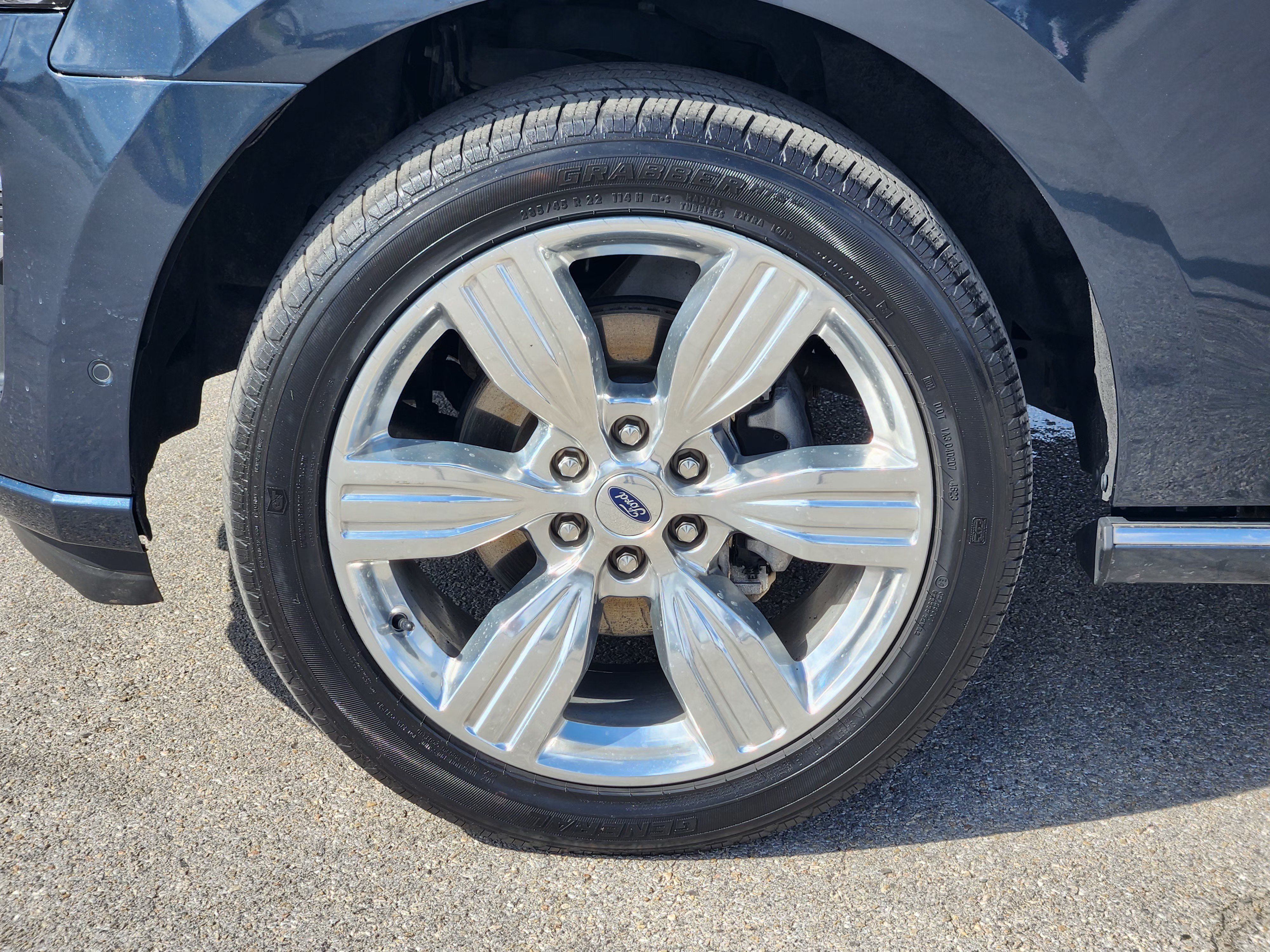 Used 2024 Ford Expedition Max Platinum AWD/4WD image 10