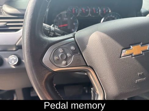 Used 2019 Chevrolet Suburban LT AWD/4WD image 29