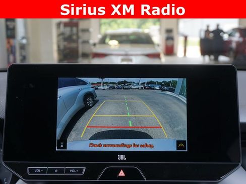 Certified 2024 Toyota Venza XLE AWD/4WD image 9