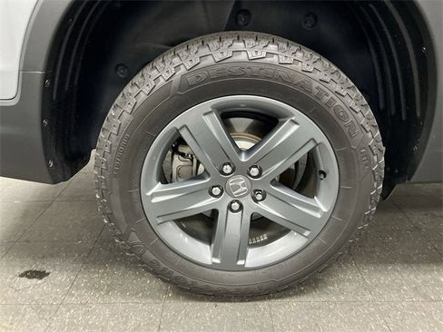 Used 2023 Honda Ridgeline Sport image 32