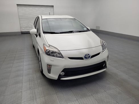 Used 2015 Toyota Prius Five image 14